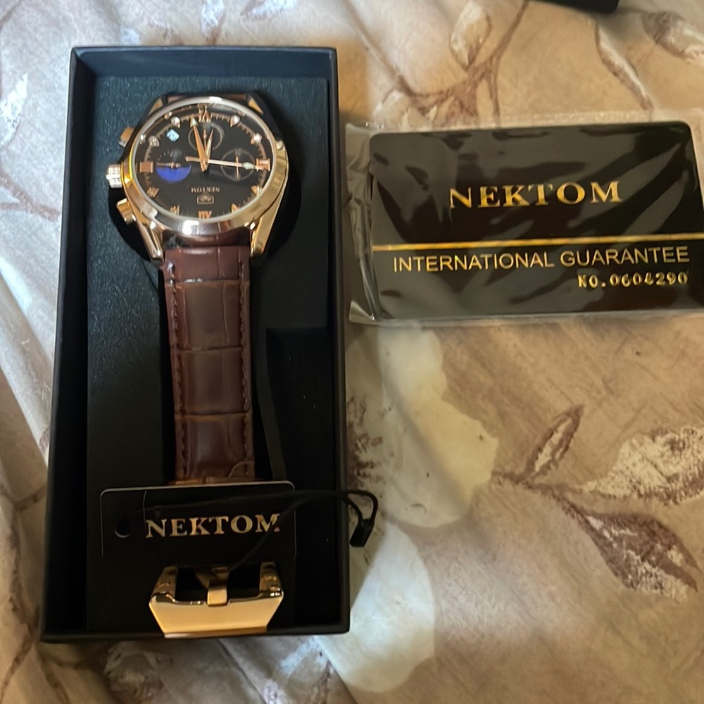 NWT Nektom Watch
